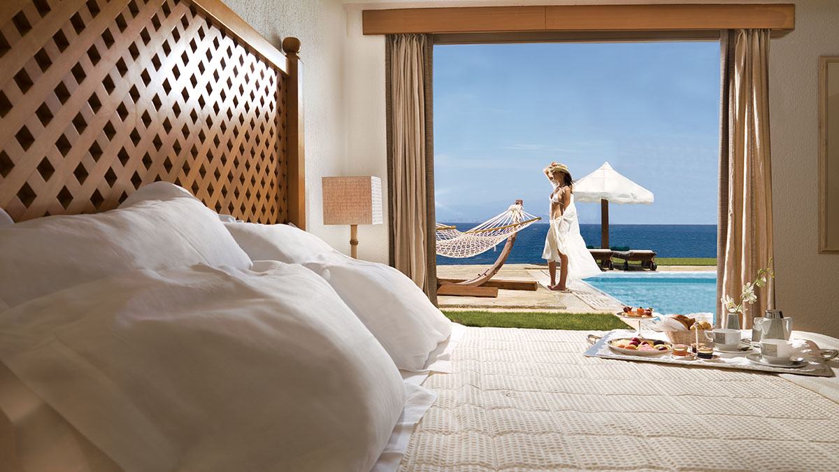 Royal Grand Suite with Private Heated Outdoor pool & Indoor Pool, Sauna, Steam Room